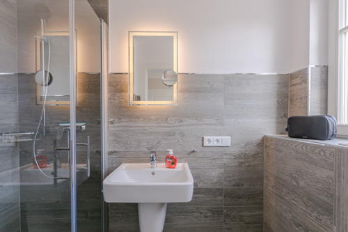 Badezimmer im Erdgeschoss